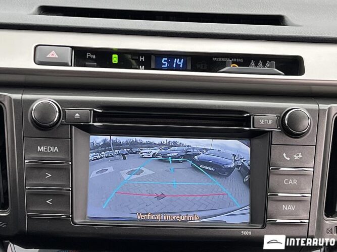 Toyota Rav-4 42 interauto-car