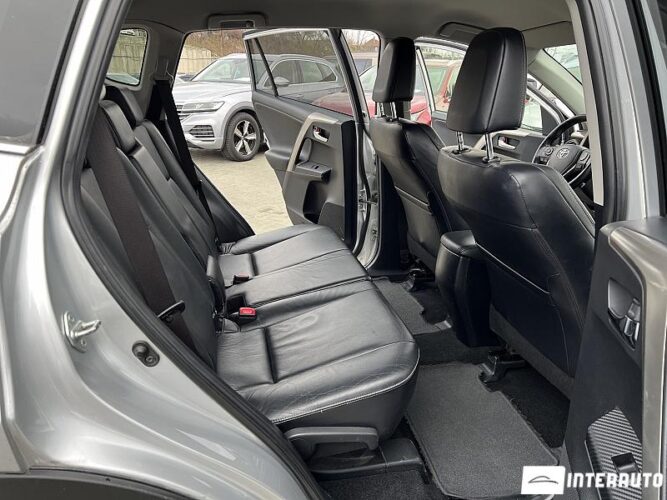 Toyota Rav-4 47 interauto-car
