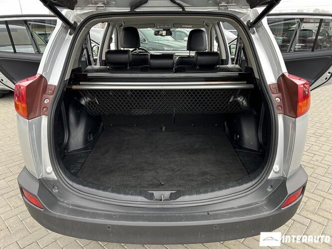 Toyota Rav-4 54 interauto-car