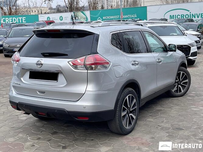 Nissan X-Trail 35 interauto-car