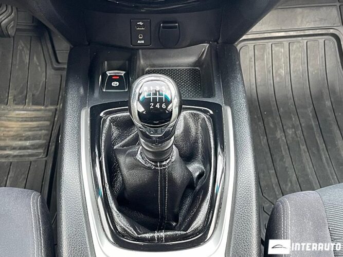 Nissan X-Trail 45 interauto-car