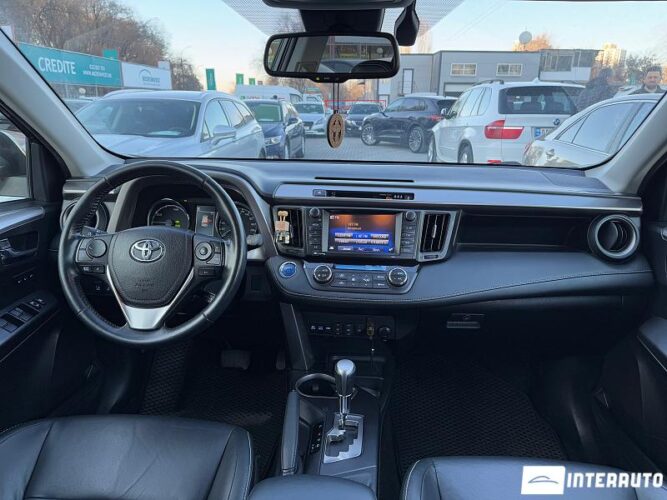 Toyota Rav-4 41 interauto-car