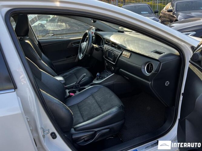 Toyota Auris 40 interauto-car