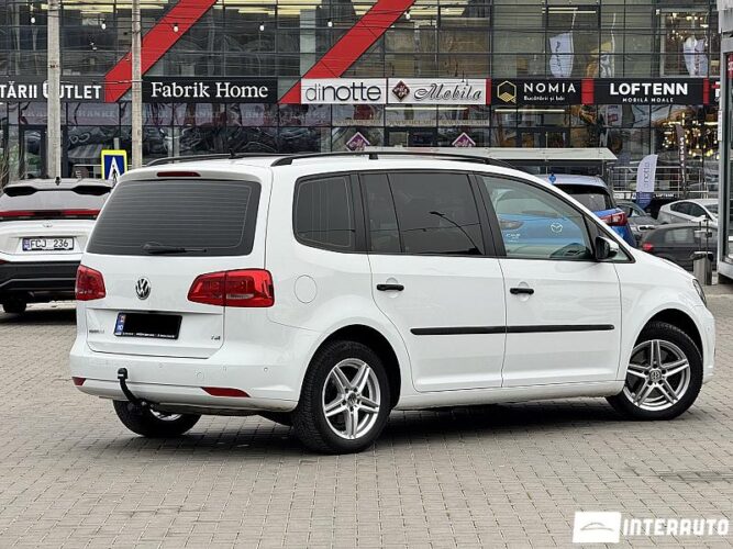 Volkswagen Touran 33 interauto-car