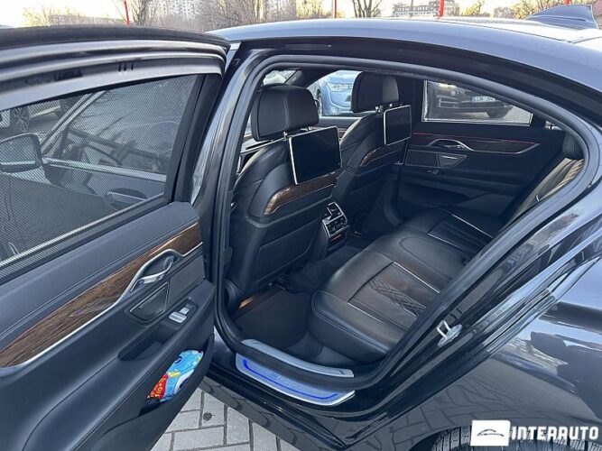 BMW 740e 66 interauto-car