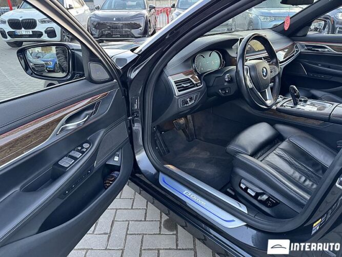 BMW 740e 49 interauto-car