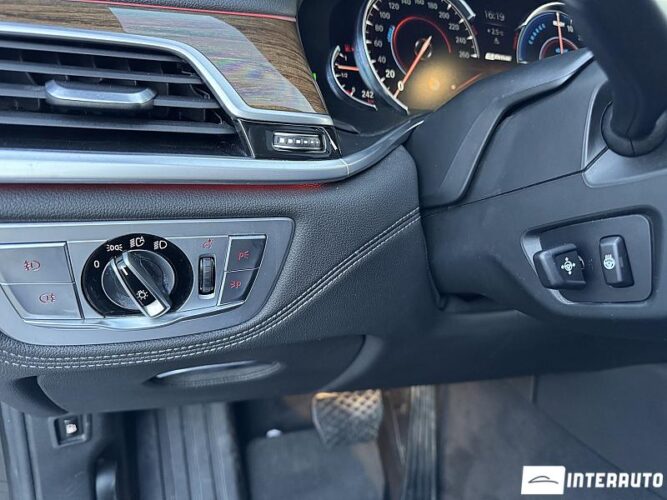 BMW 740e 55 interauto-car