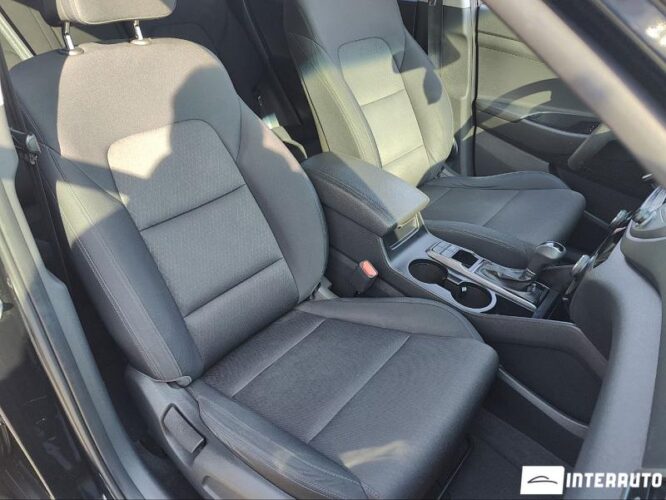 Hyundai Tucson 35 interauto-car