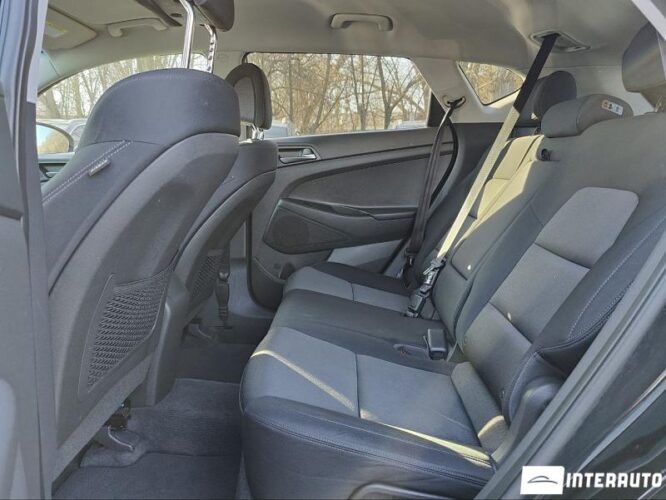 Hyundai Tucson 36 interauto-car