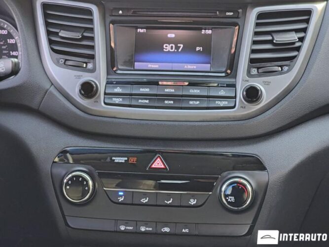 Hyundai Tucson 41 interauto-car