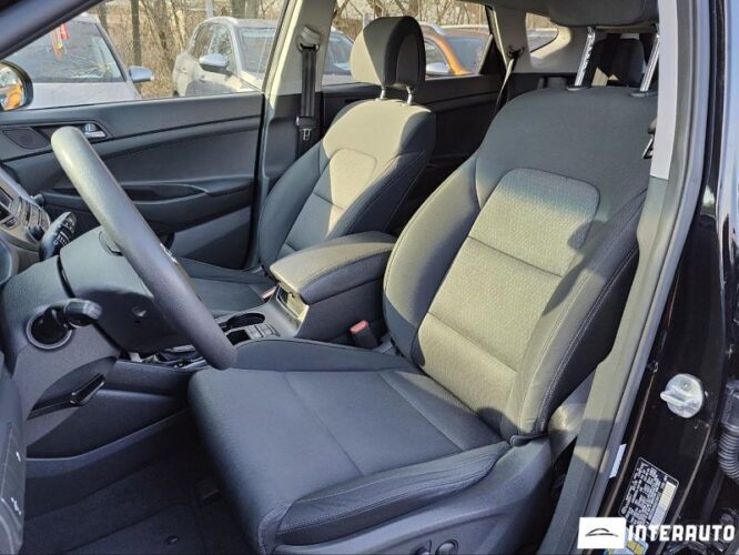 Hyundai Tucson 33 interauto-car