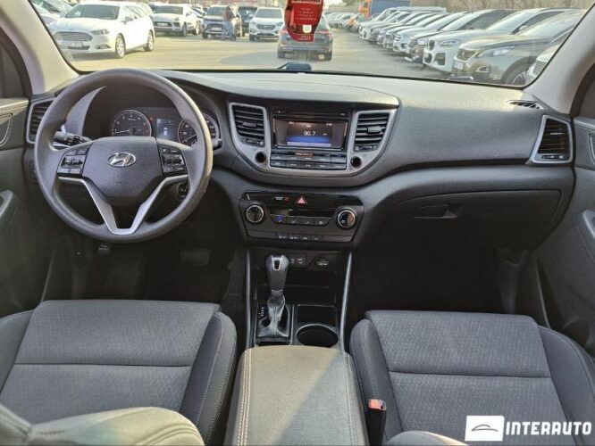 Hyundai Tucson 34 interauto-car