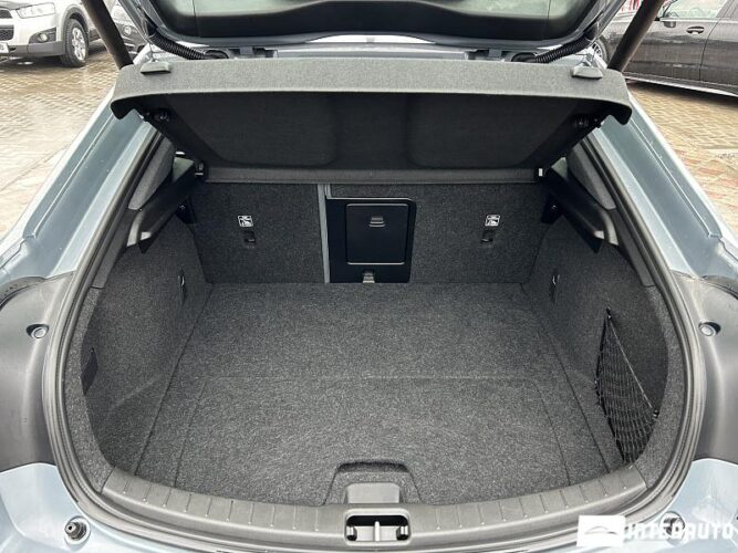 Volvo Polestar 2 54 interauto-car