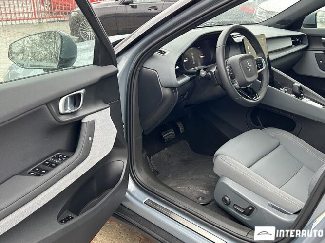 Volvo Polestar 2 40 interauto-car
