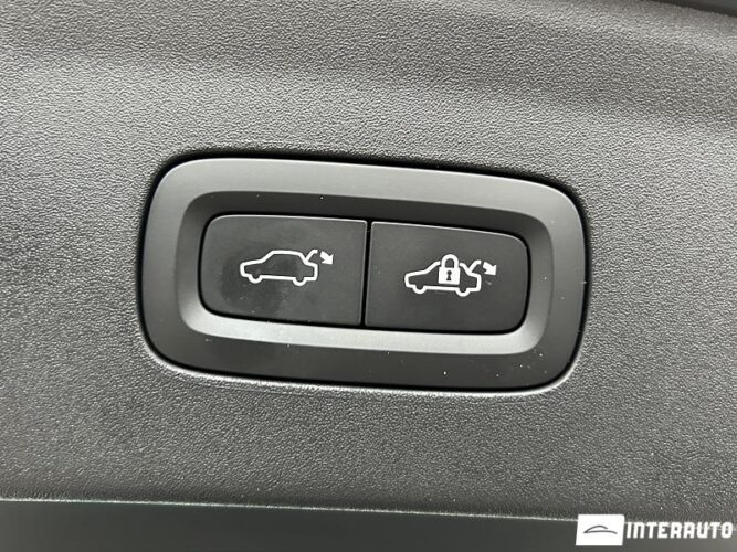 Volvo Polestar 2 55 interauto-car