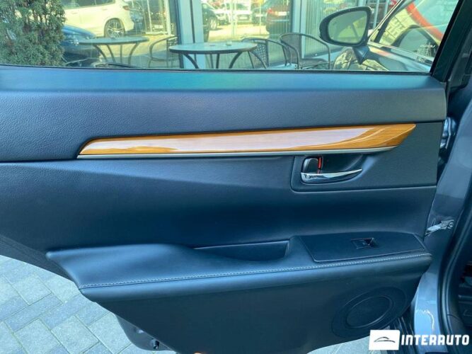 Lexus ES 300h 51 interauto-car