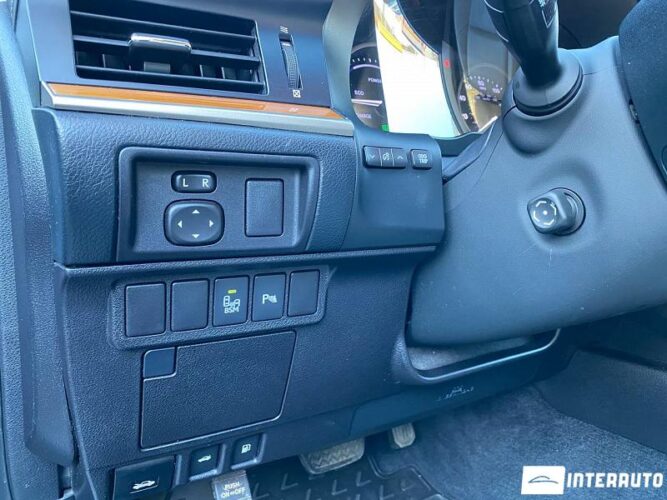 Lexus ES 300h 47 interauto-car