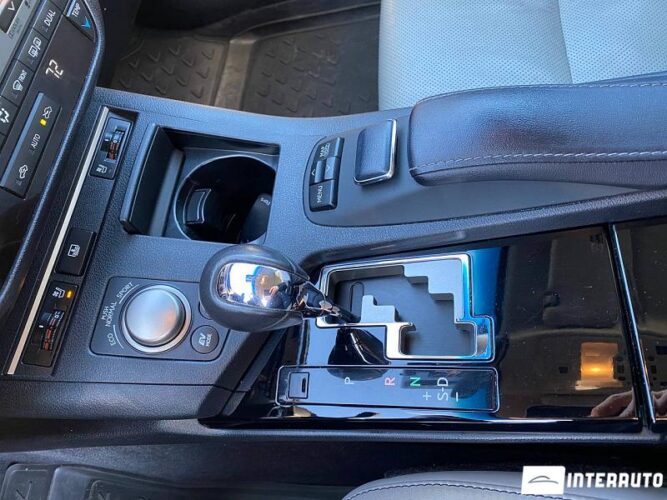 Lexus ES 300h 46 interauto-car