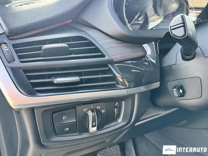 BMW X5 2.5D 51 interauto-car