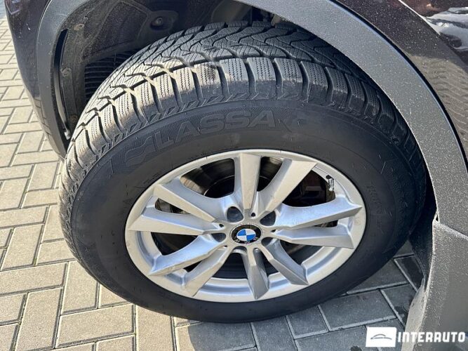 BMW X5 2.5D 48 interauto-car