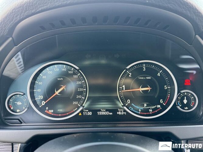 BMW X5 2.5D 40 interauto-car