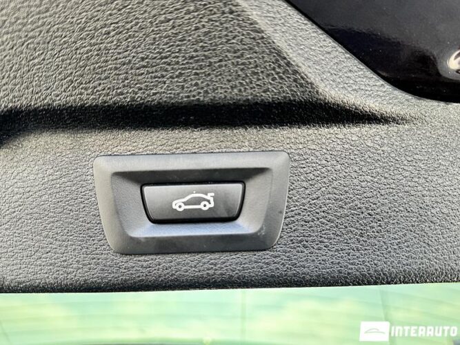 BMW X5 2.5D 53 interauto-car