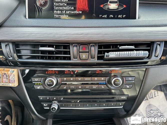 BMW X5 2.5D 43 interauto-car