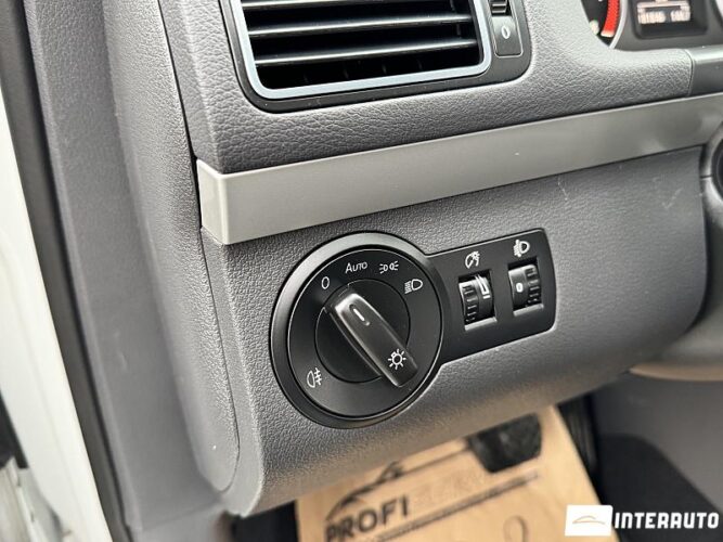 Volkswagen Touran 49 interauto-car