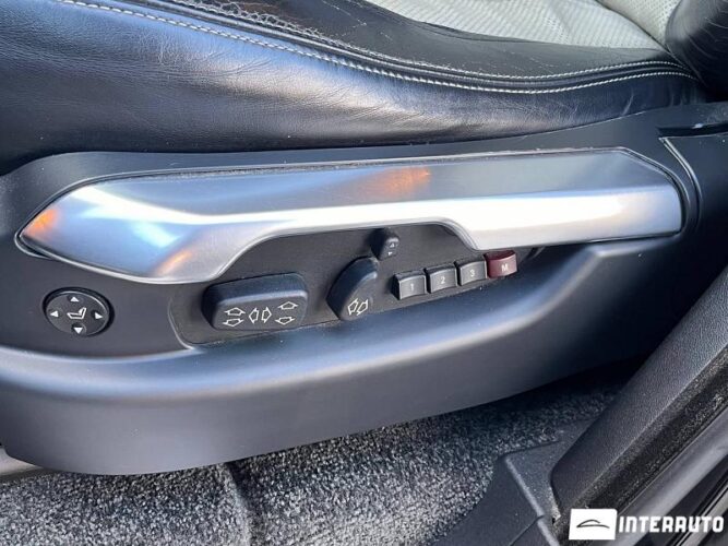 Land Rover Range Rover Vogue 48 interauto-car