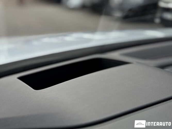 Audi Q7 47 interauto-car