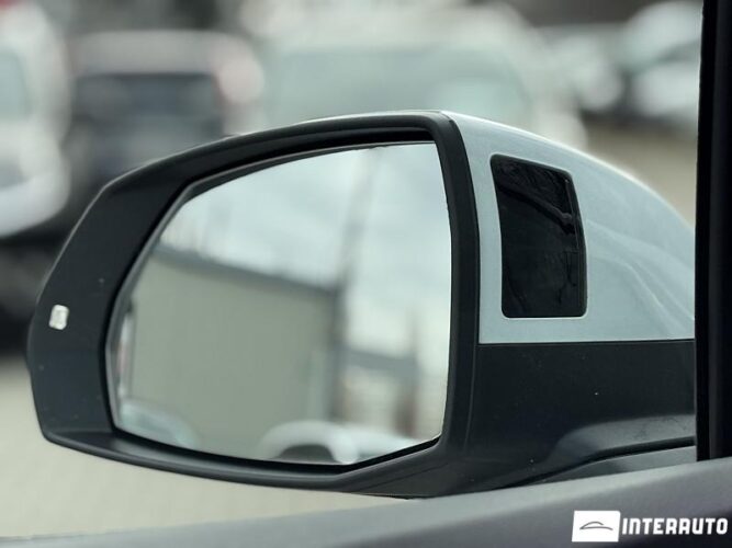 Audi Q7 43 interauto-car