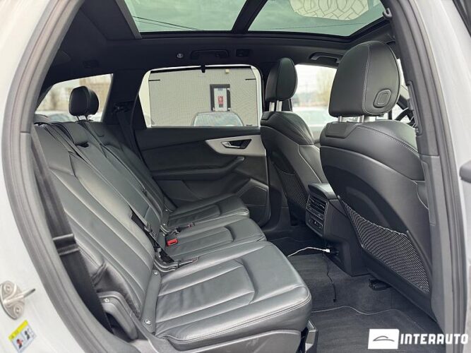 Audi Q7 58 interauto-car