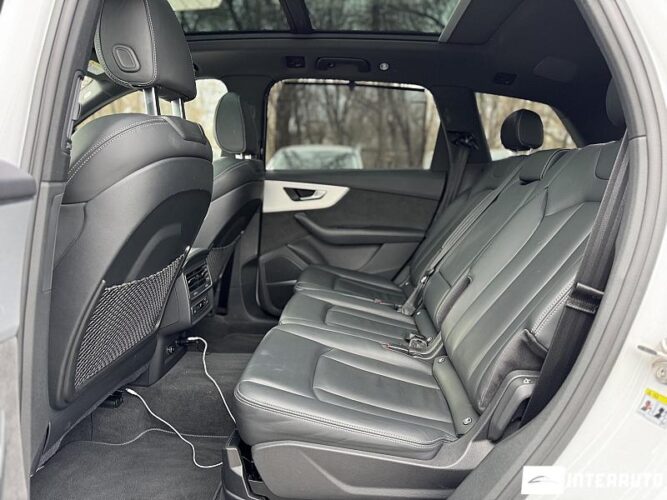 Audi Q7 56 interauto-car