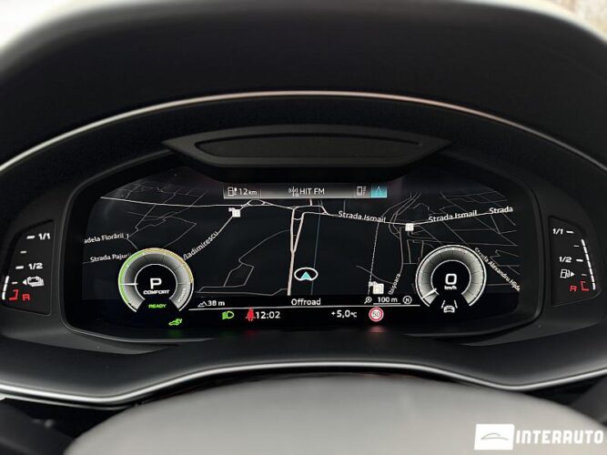 Audi Q7 50 interauto-car