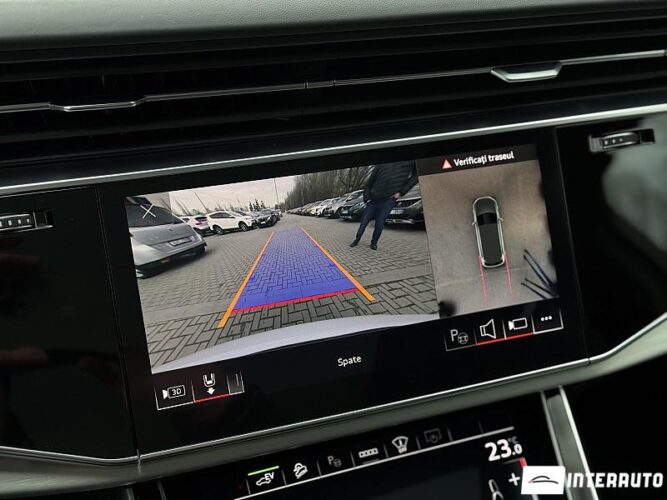 Audi Q7 52 interauto-car