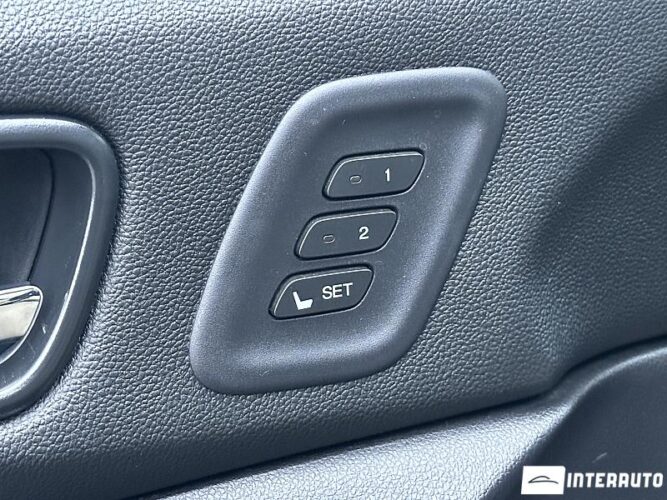 Honda CR-V 58 interauto-car