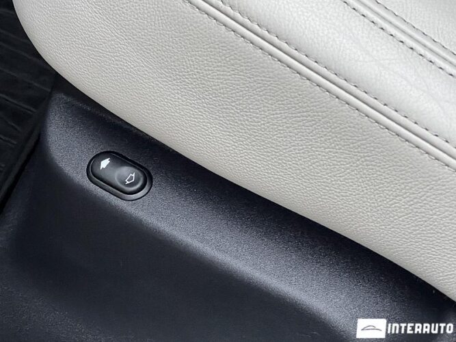 Land Rover Range Rover Velar 55 interauto-car