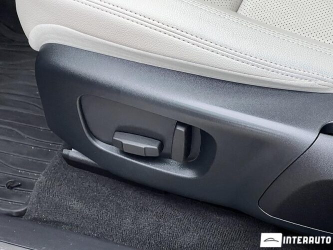 Land Rover Range Rover Velar 54 interauto-car