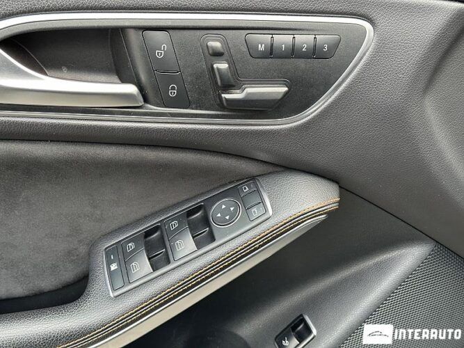 Mercedes CLA 250 42 interauto-car
