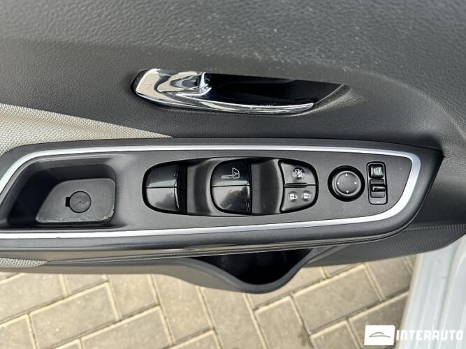 Nissan Micra 49 interauto-car