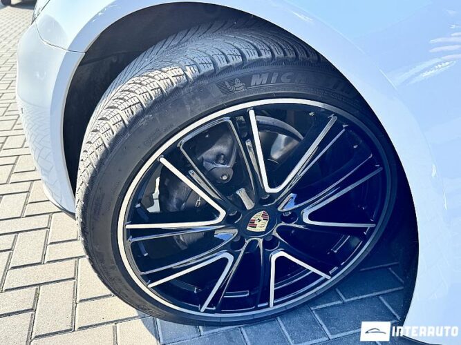 Porsche Panamera 56 interauto-car