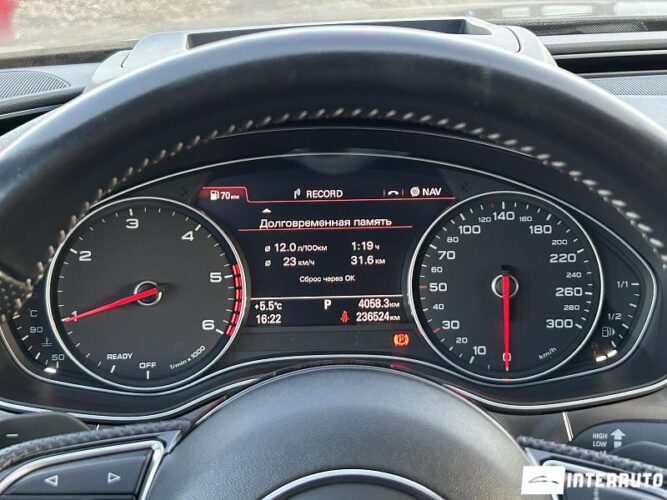 Audi A7 45 interauto-car
