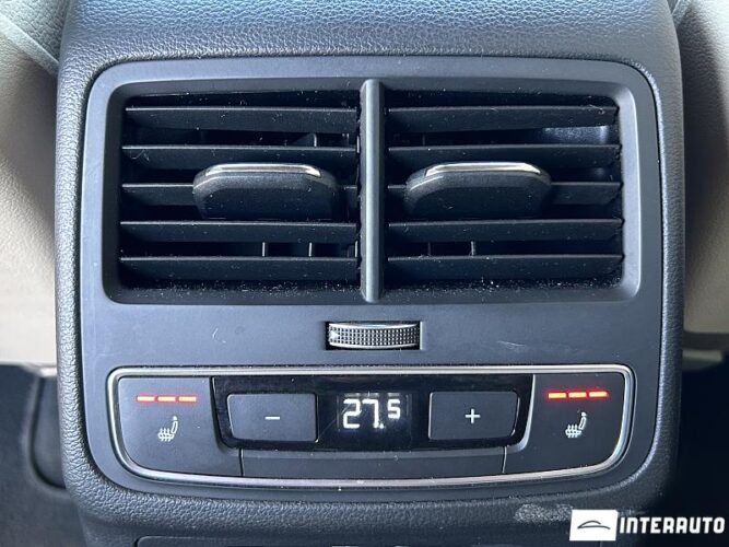 Audi A4 51 interauto-car