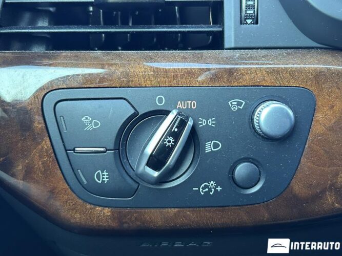 Audi A4 44 interauto-car