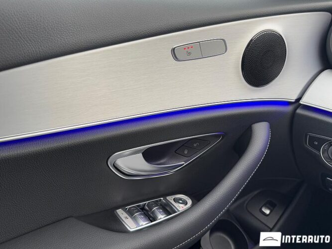 Mercedes E 200 43 interauto-car