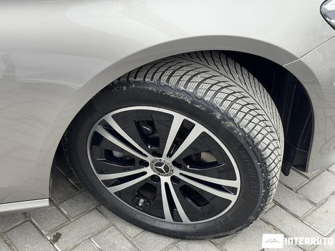 Mercedes E 200 45 interauto-car