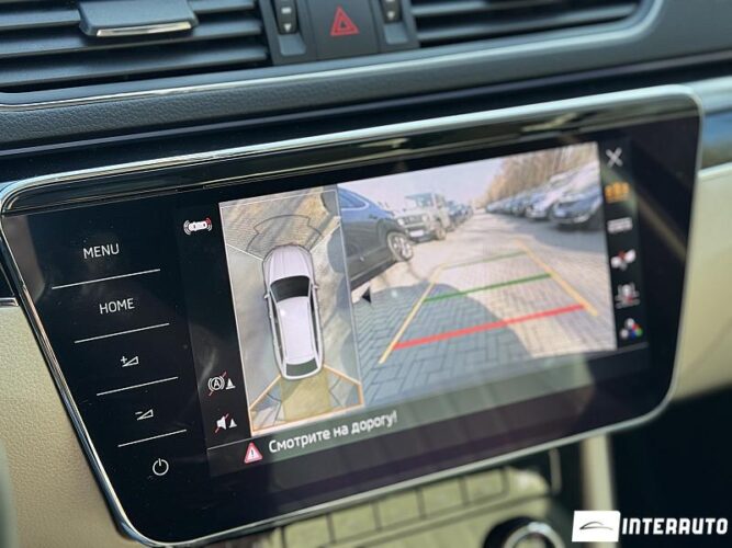 Skoda Superb 44 interauto-car