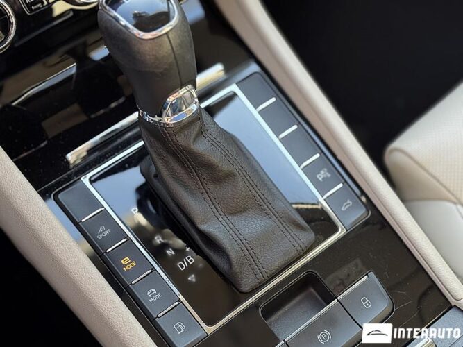 Skoda Superb 46 interauto-car