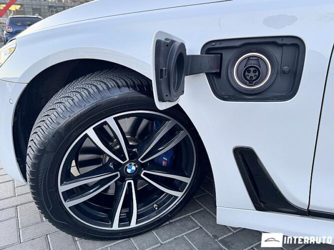 BMW 740e 58 interauto-car