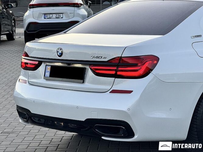 BMW 740e 45 interauto-car